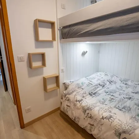 Carline E8 Apartment